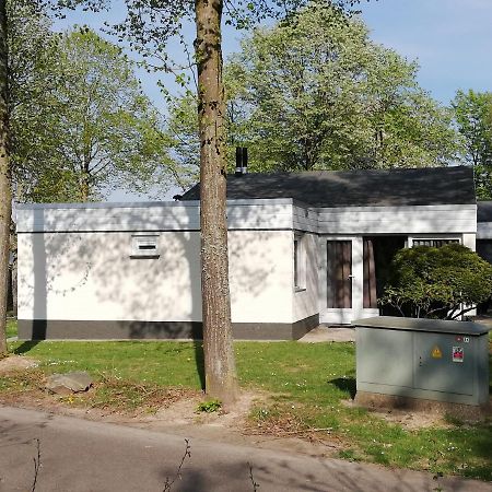 Rustige, Gelijkvloerse Vakantiewoning Met 2 Slaapkamers In Simpelveld, Zuid-Limburg 외부 사진